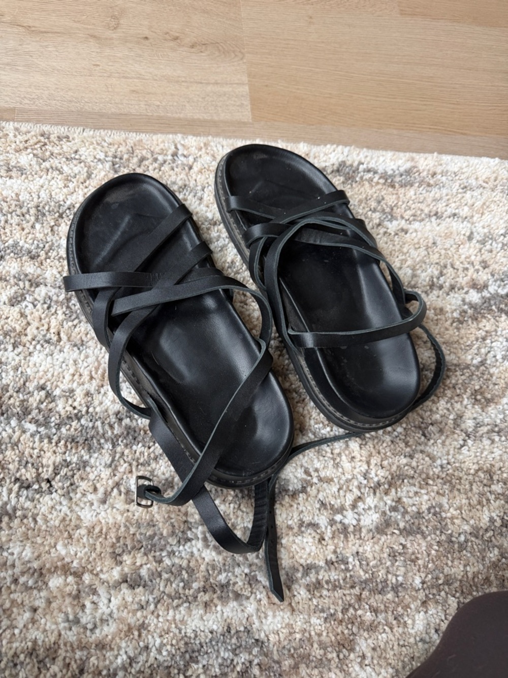 Women's Strappy Lace-Up Sandals in Black